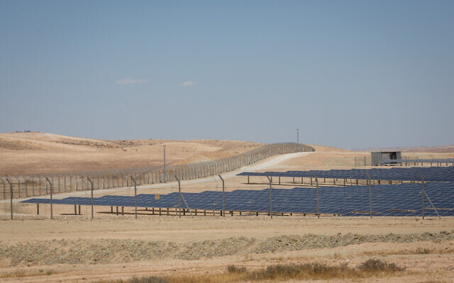 For Illustation: View of solar panels set up in the Negev desert, June 19, 2018. (Miriam Alster/Flash90)