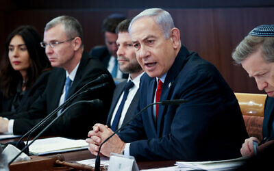 Prime Minister Benjamin Netanyahu leads a cabinet meeting at the Prime Minister's Office in Jerusalem, June 18, 2023. (Amit Shabi/Pool)